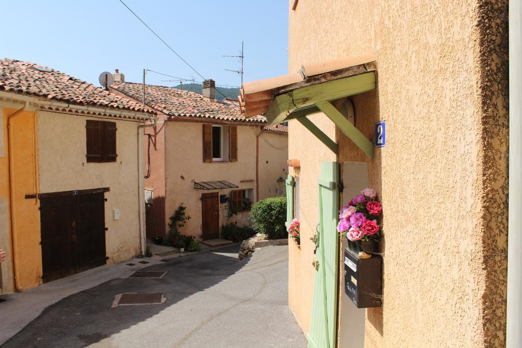 Le Clos Des Acacias Signes Kültér fotó